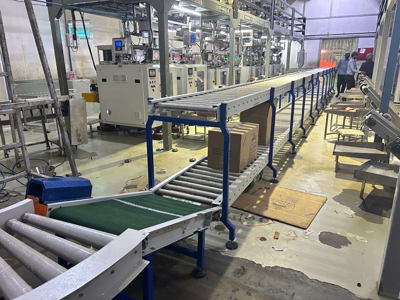 PHoto of Roller Conveyor From techwell automation and controlls